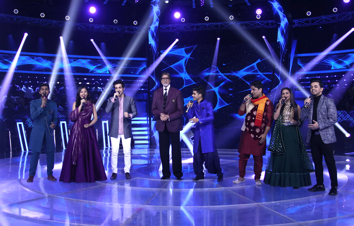 Indian Idol Top 7 Croon KBC Anthem With Big B!