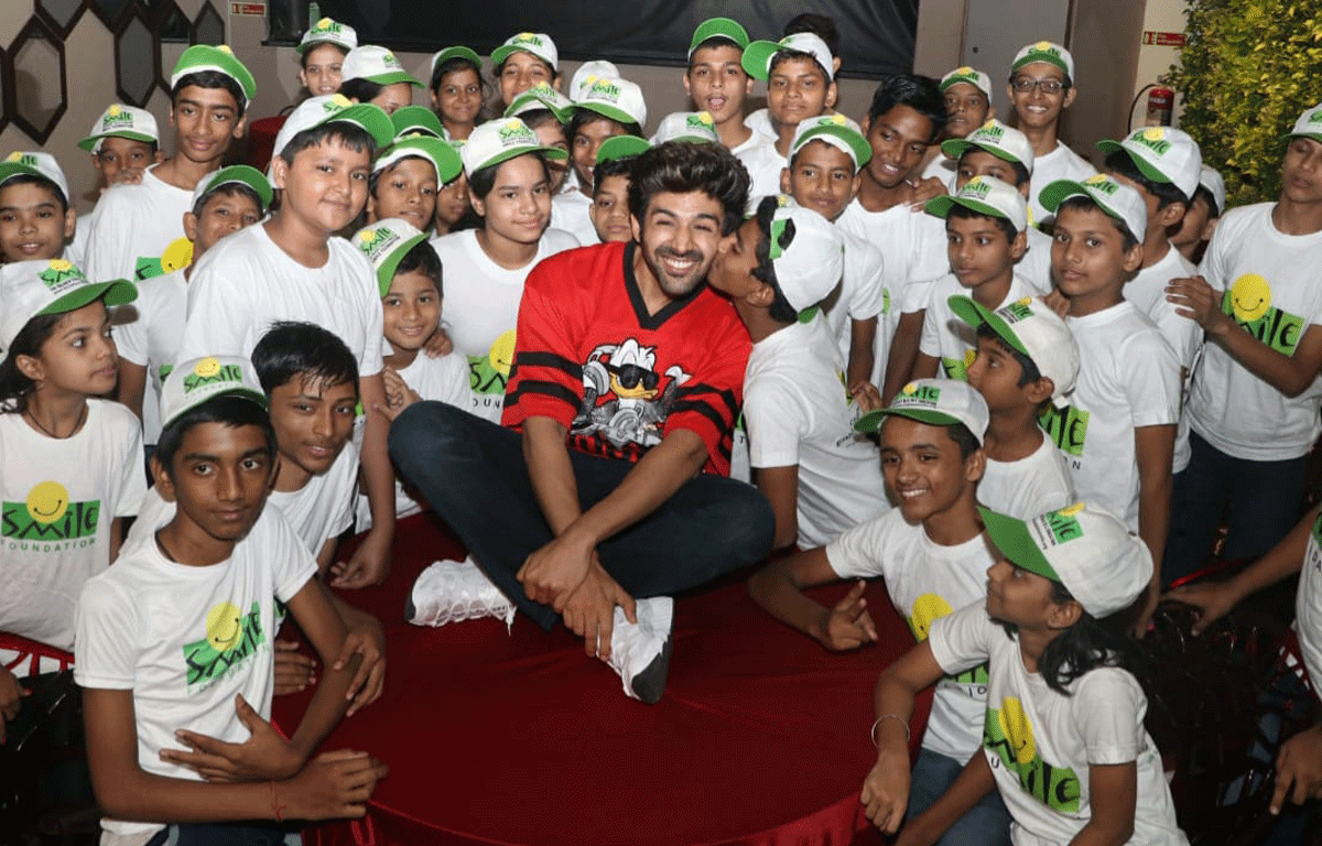 Kartik Aryan Lights Up The Faces Of Kids On Children’s Day