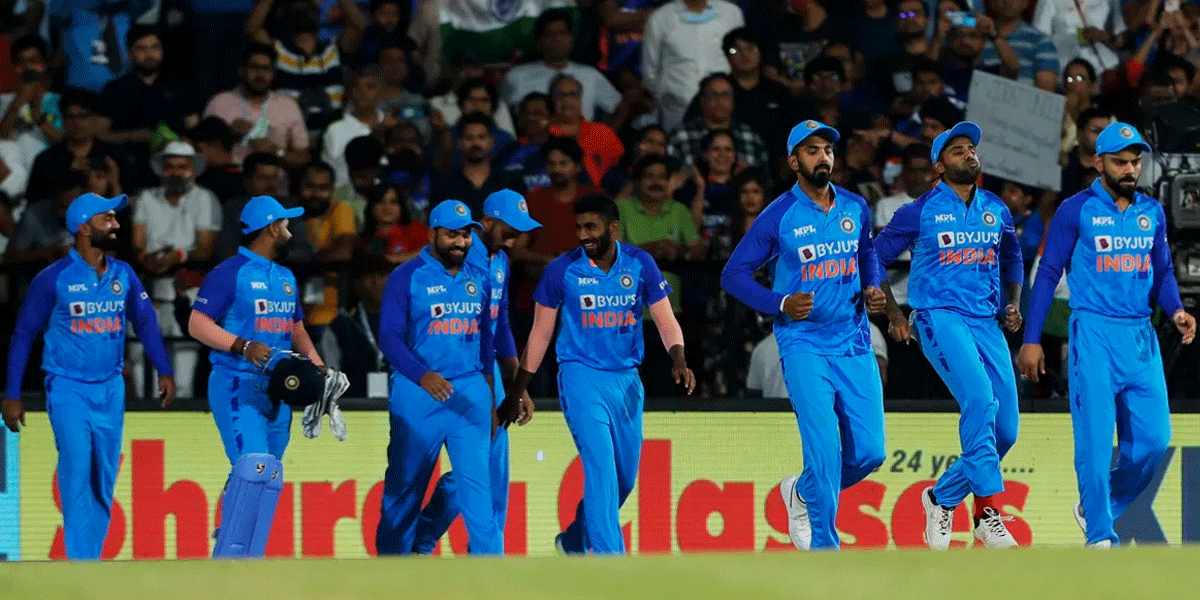 IND vs AUS: सीरीज जीतने के लिए रोहित शर्मा इन 2 खिलाड़ियों को करेंगे टीम से बाहर! ऐसी होगी प्लेइंग-XI