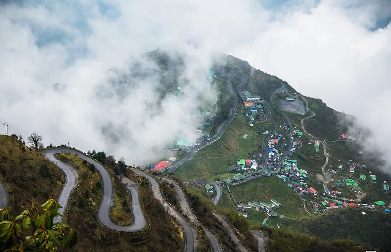 zuluk road and village