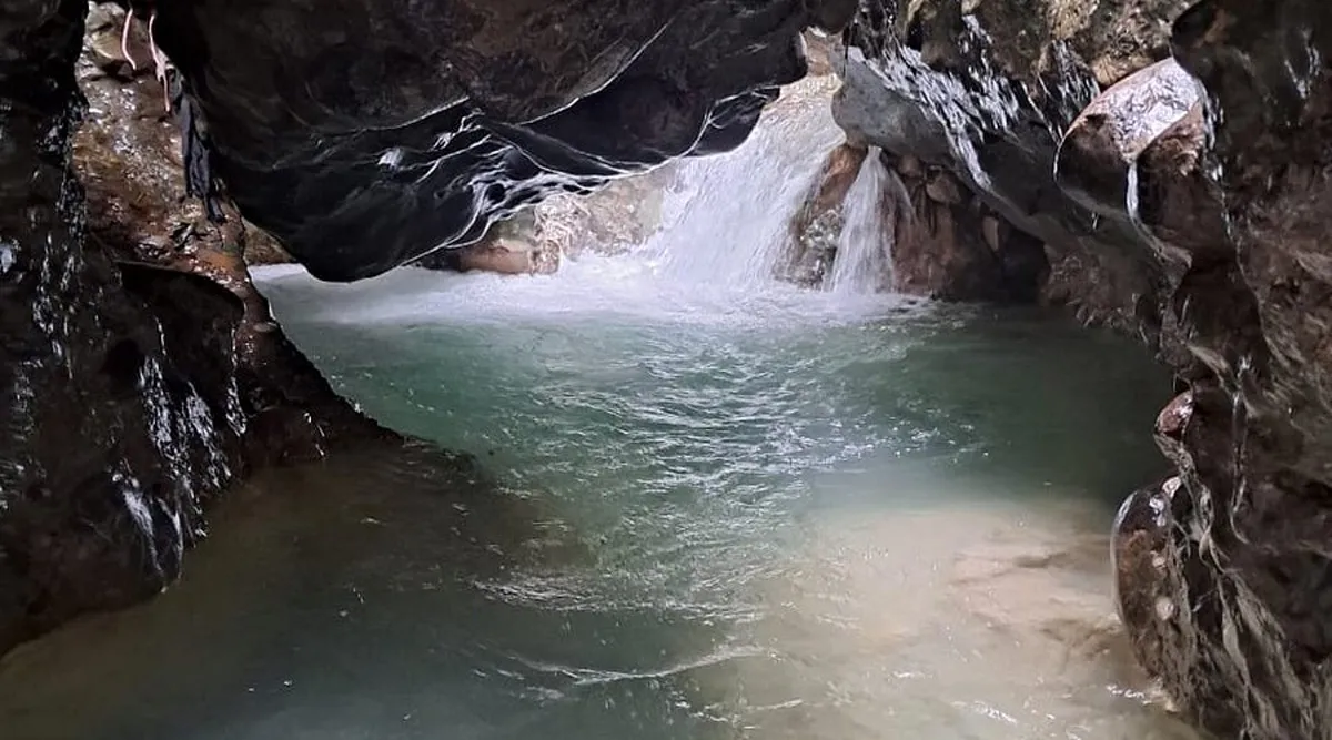cave