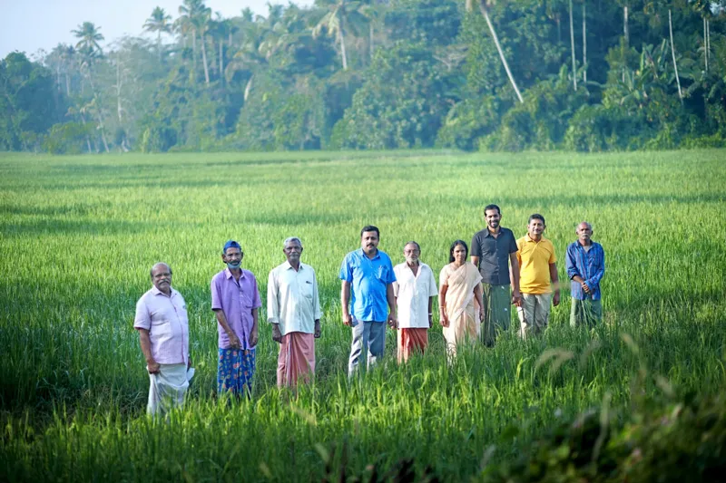 tom with other farmers in thrissur