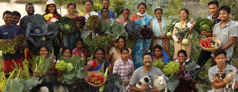 some farmers who work with pabhoi