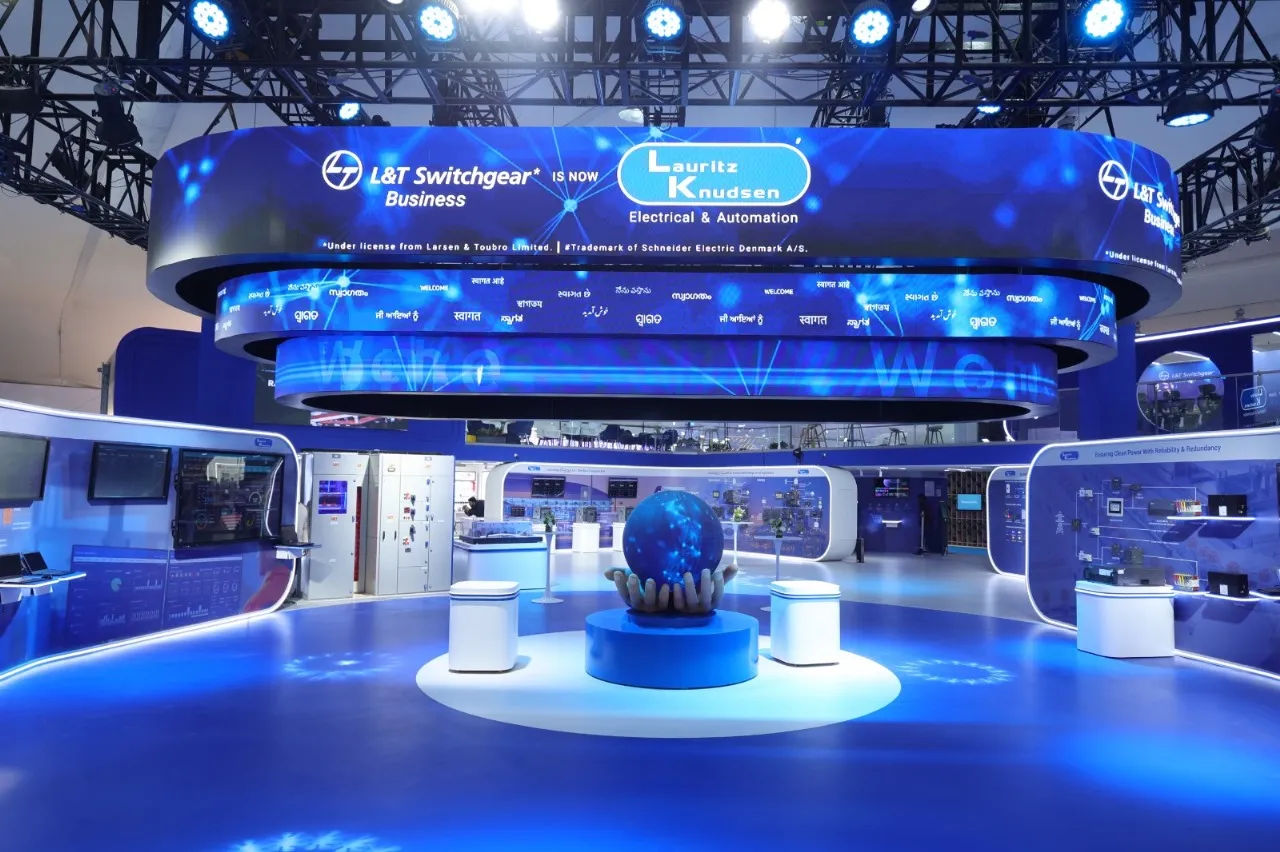 Lauritz Knudsen booths