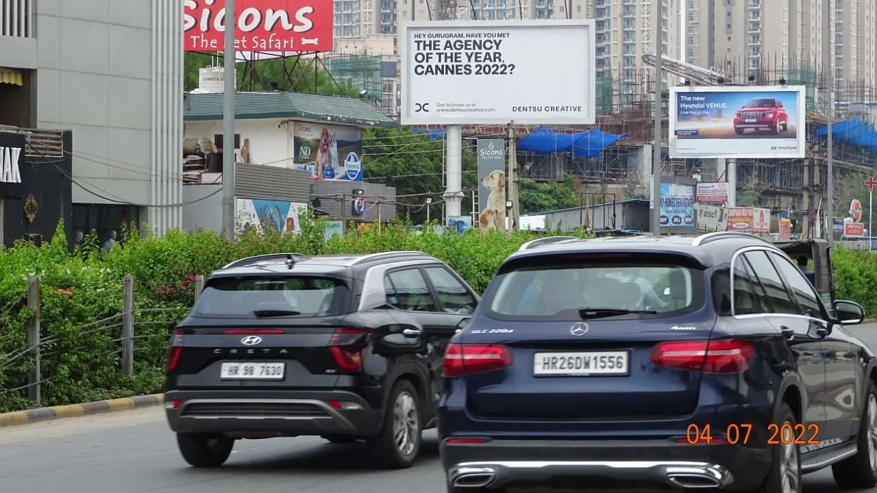 Dentsu's OOH ad in Mumbai  