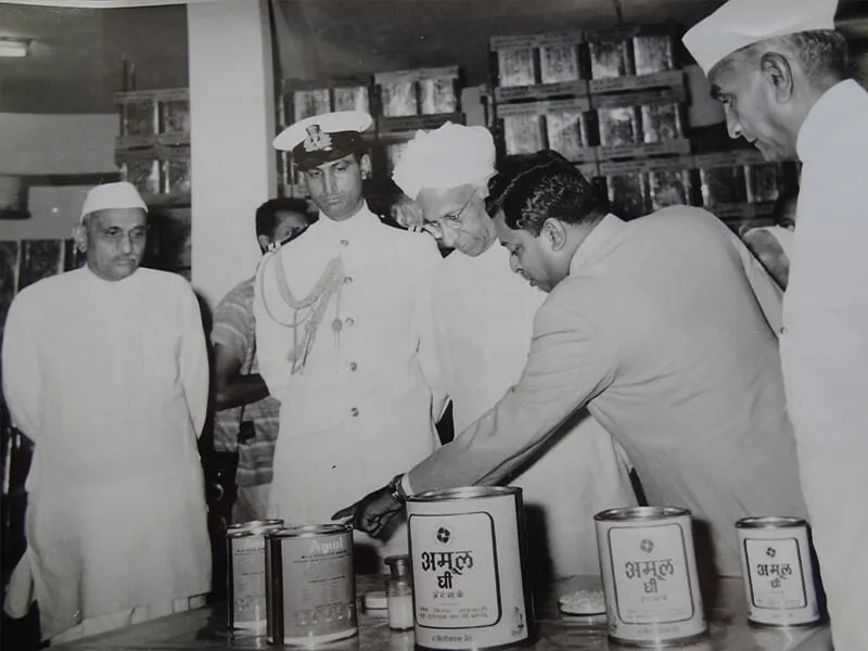 President S Radhakrishnan visiting the Amul plant in 1962  