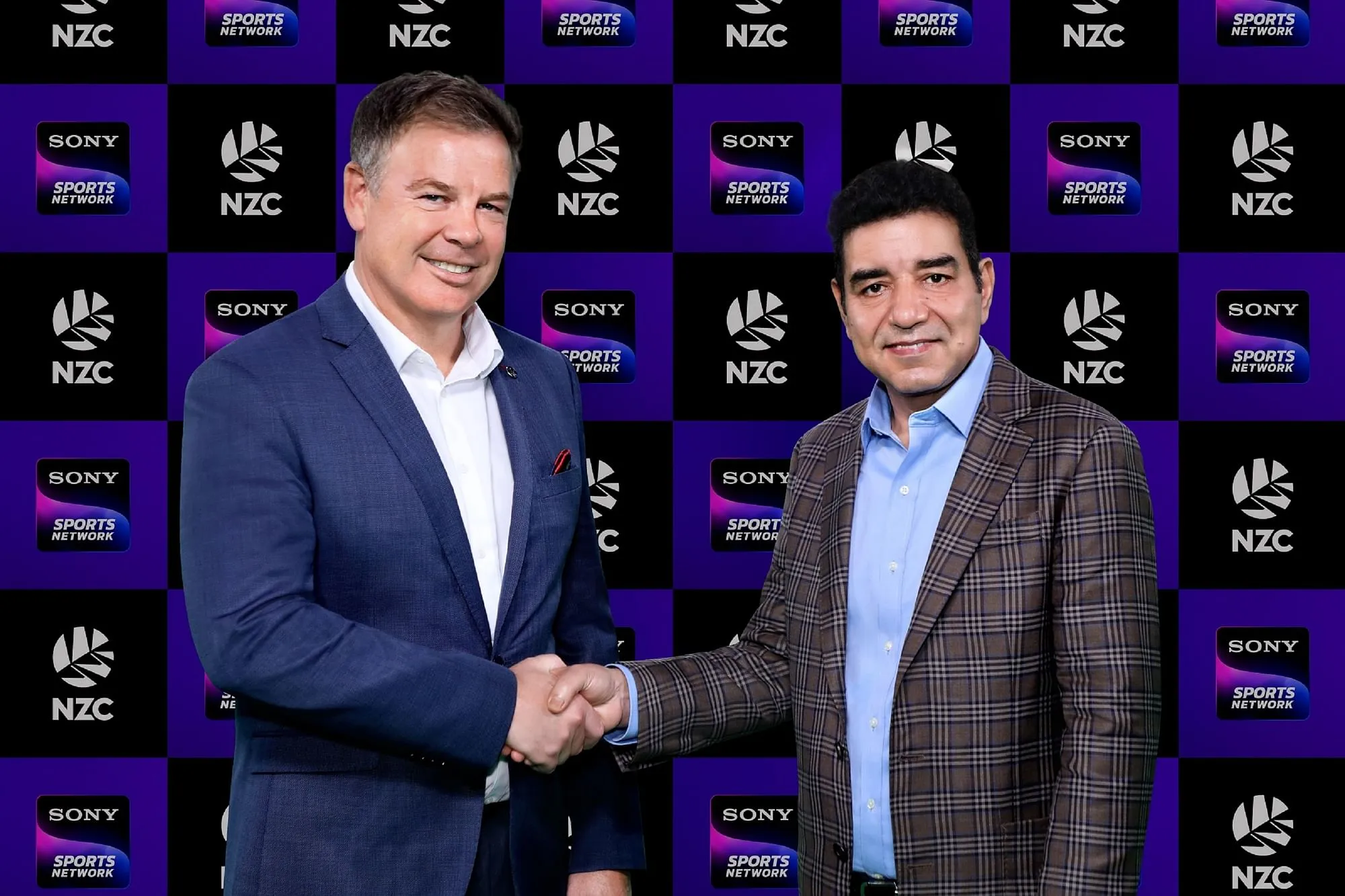 Scott Weenink, CEO, New Zealand Cricket, with Rajesh Kaul  