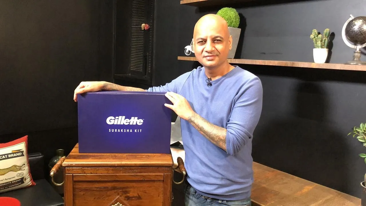 Aalim Hakim with the Gillette kit  