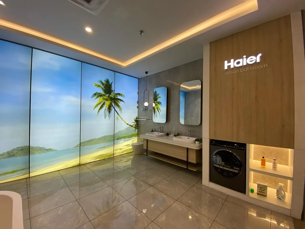 Haier's smart bathroom  