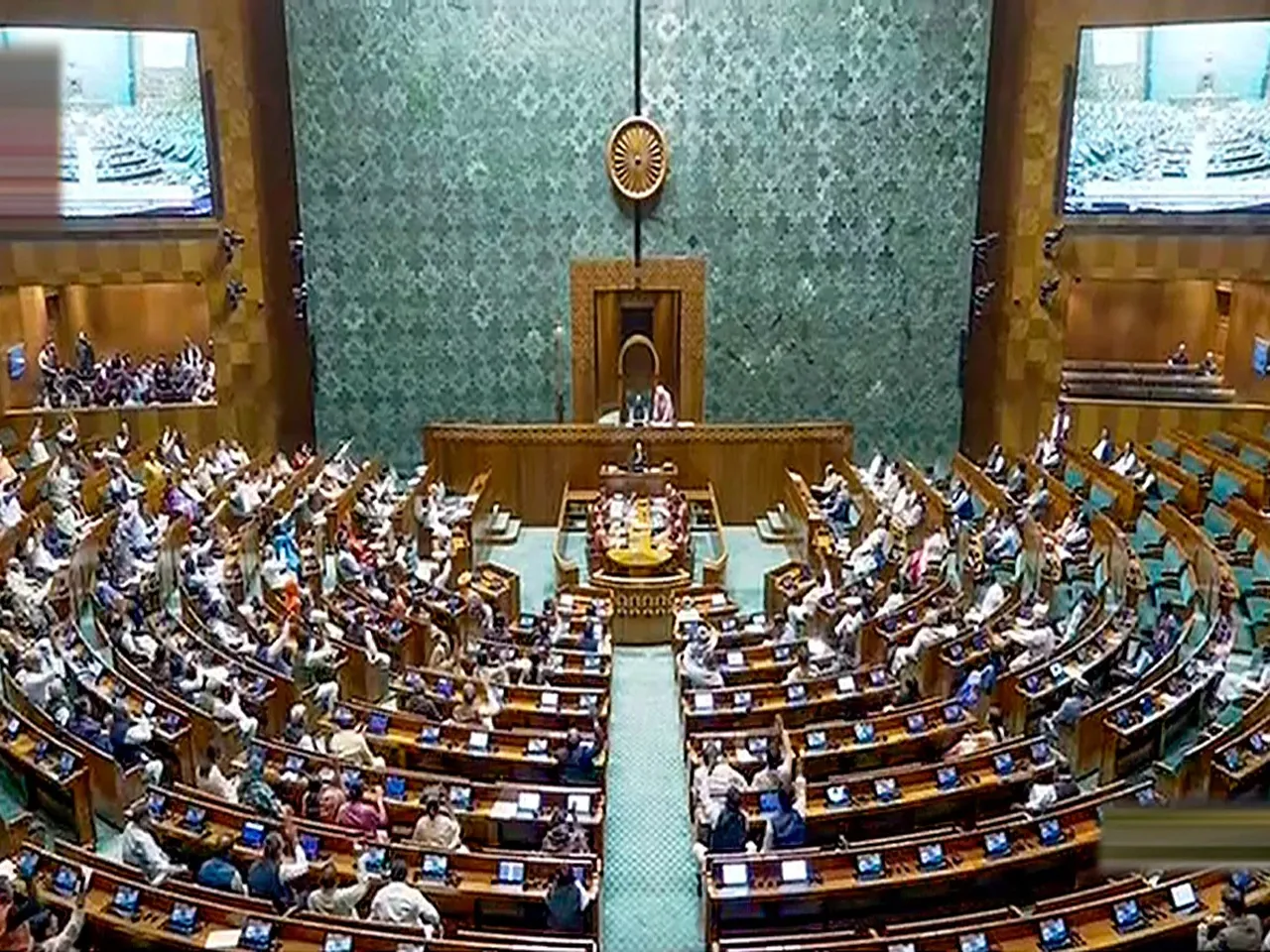 loksabha breack.jpg