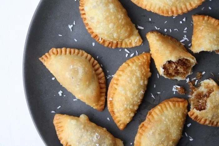 Maharashtrian-Karanji-2-700x467