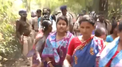 womensandeshkhali