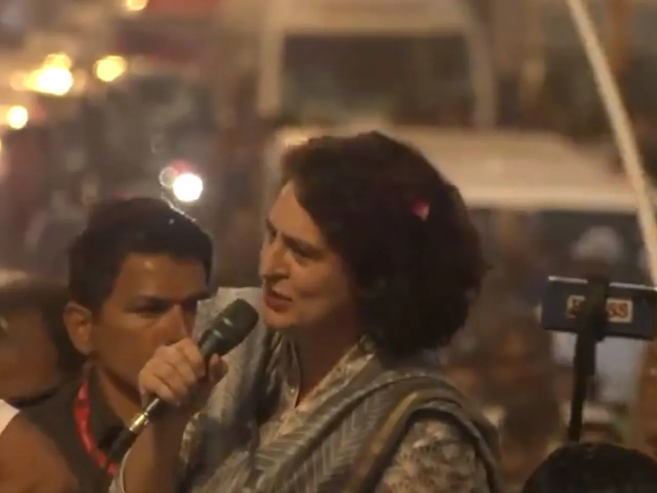 priyanka gandhi dfh.jpg