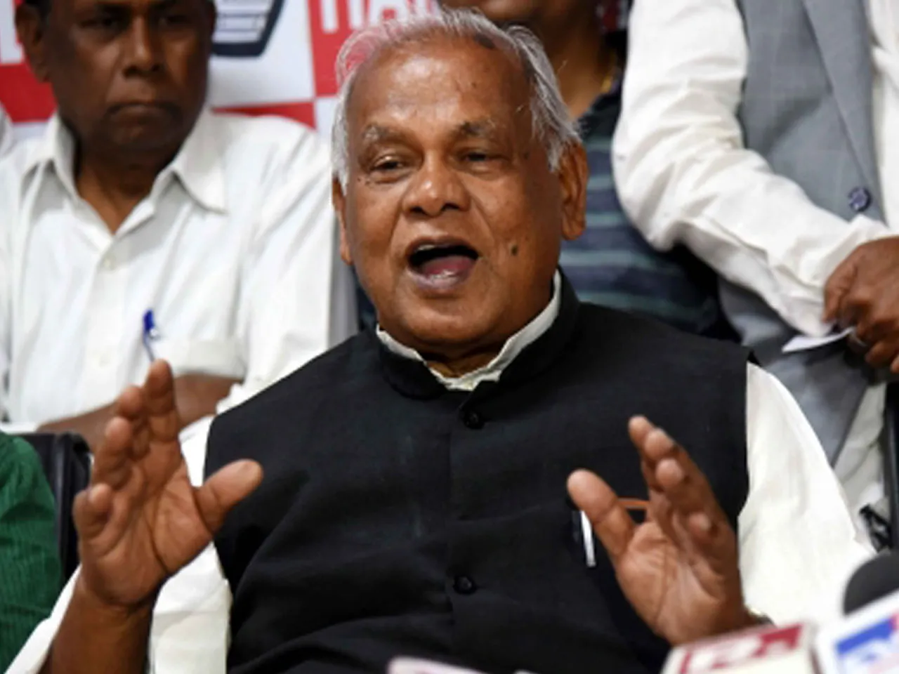 jitan ram manjhi gh1.jpg