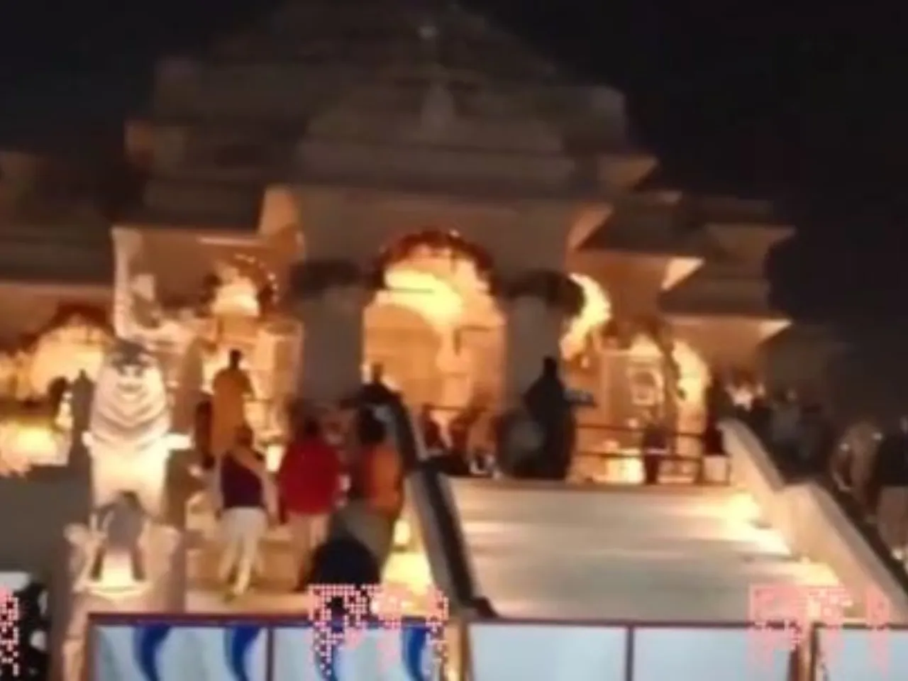 ram mandir night (1).jpg