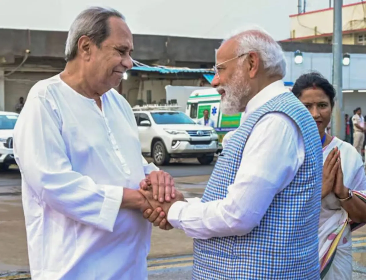  modi and naveen .jpg