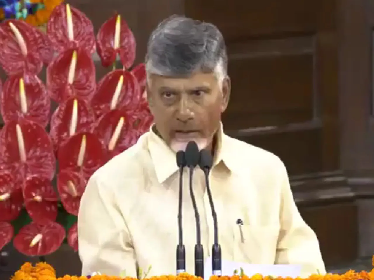 chandrababu naiduq1.jpg