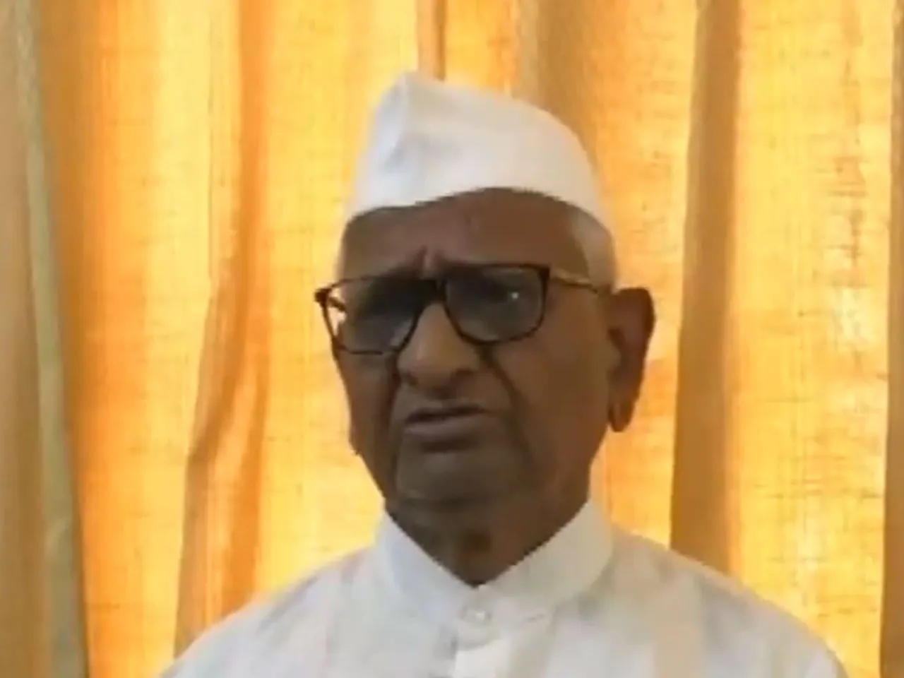 anna hazare sw1.jpg