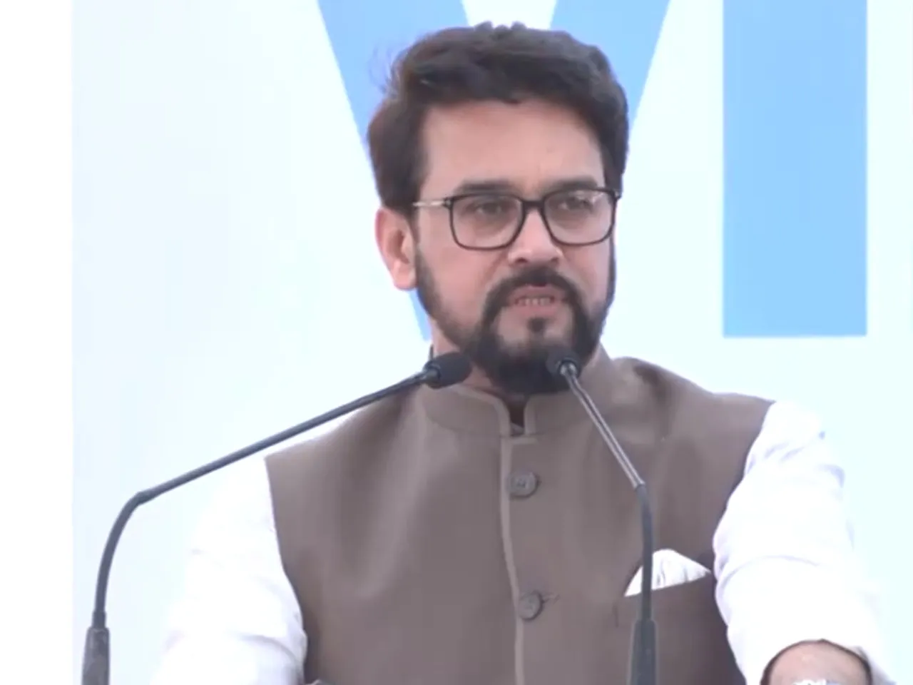 anurag thakur dfg.jpg