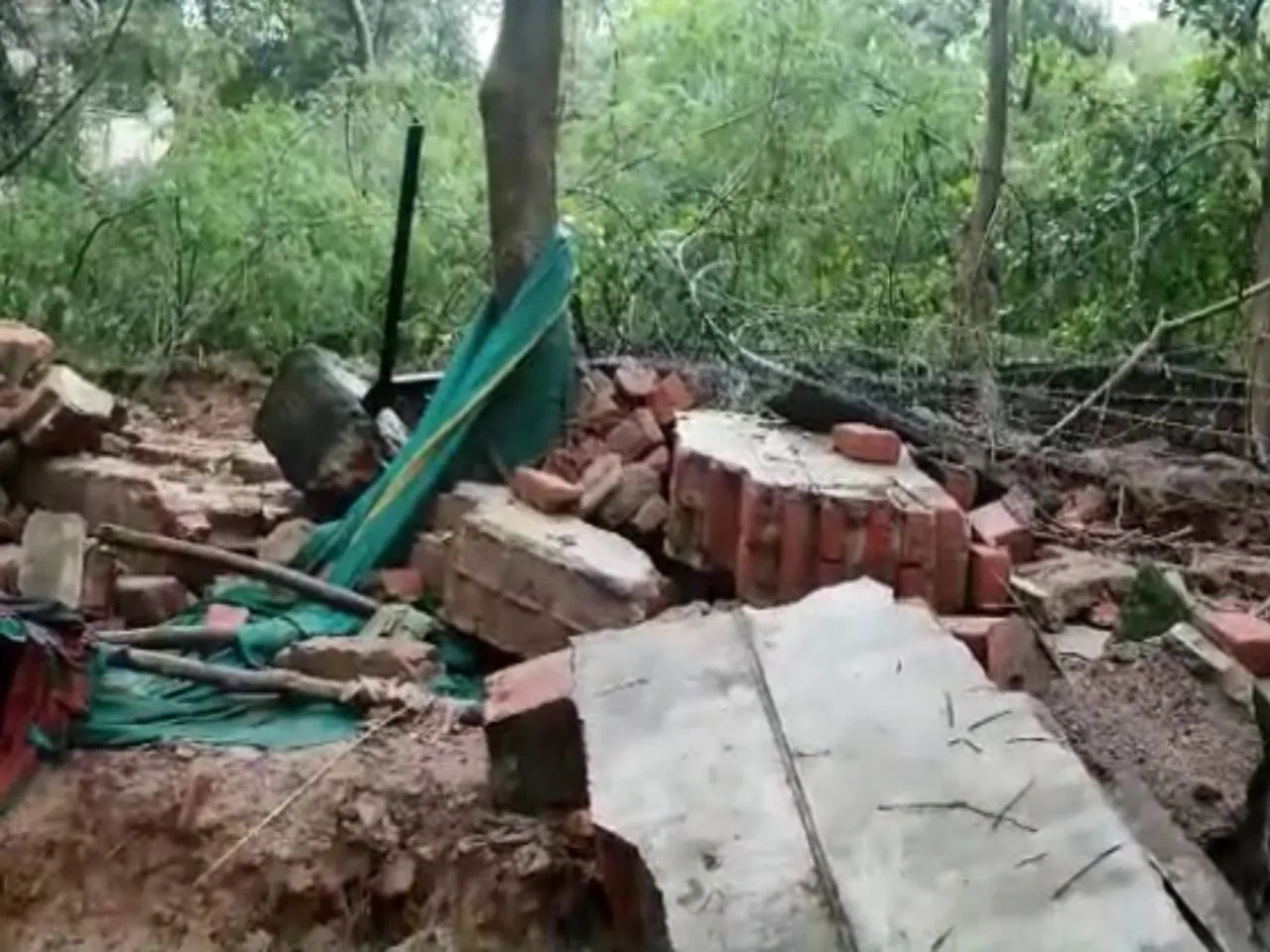 wall collapsed.jpg