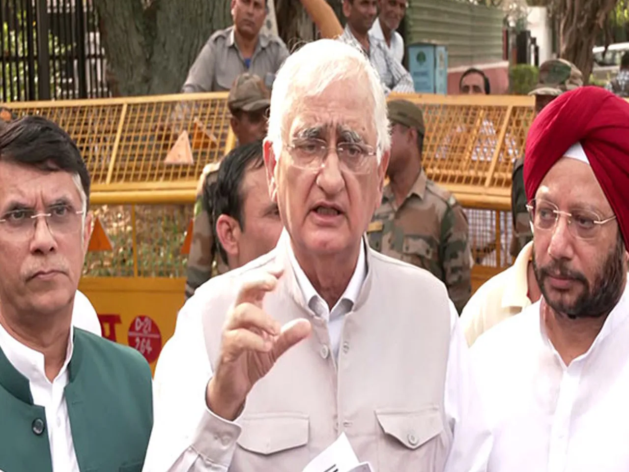 salman khurshidq1.jpg