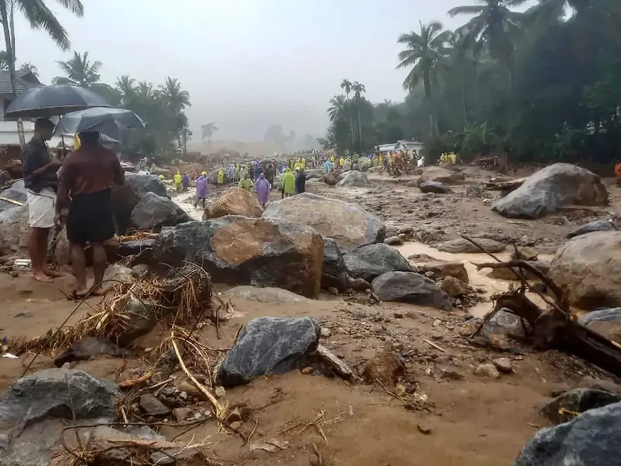 wayanad-landslides_625x300_01_August_24-ezgif.com-resize