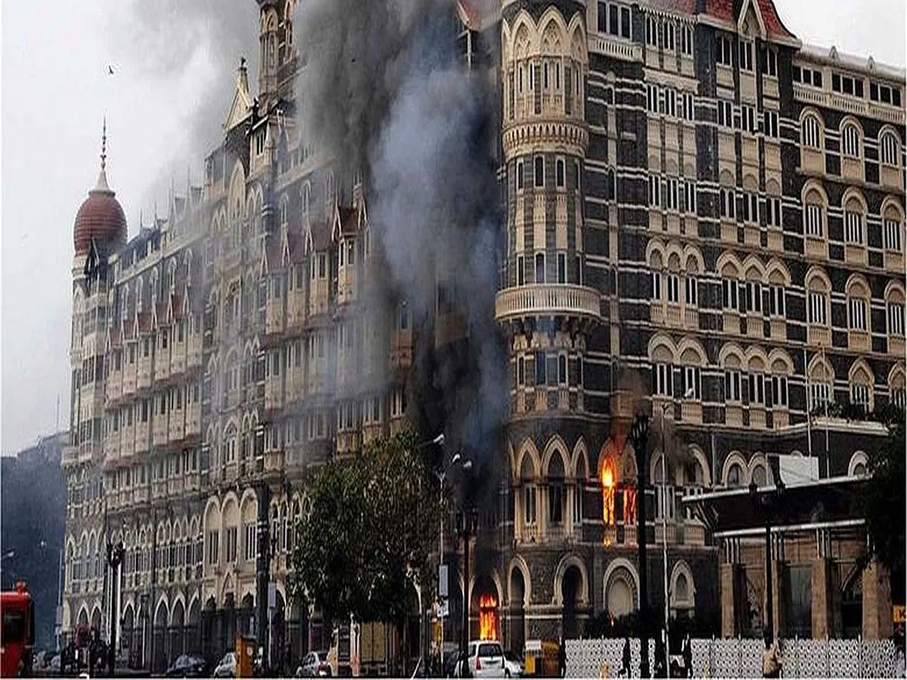 mumbai attack.jpg