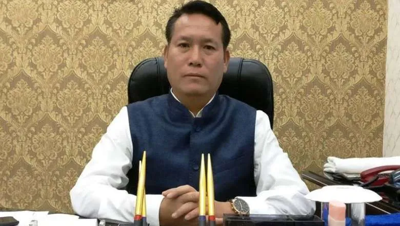 Minister_Letpao_Haokip_announces_to_contest_from_Tengoupal_ACLetpao_haokip_fb