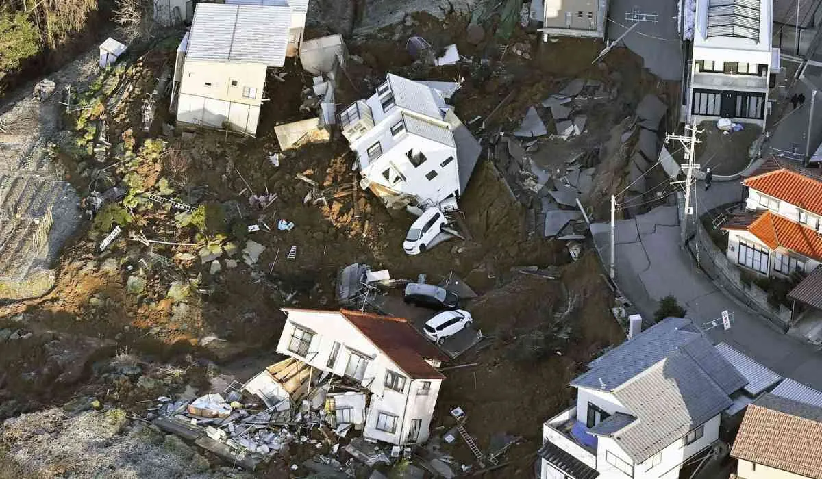 japan-earthquake-kanazawa.jpg