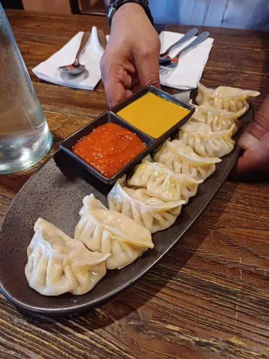 momos