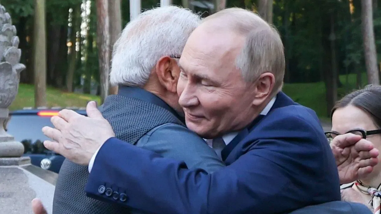 pm-modi-meets-putin-in-moscow