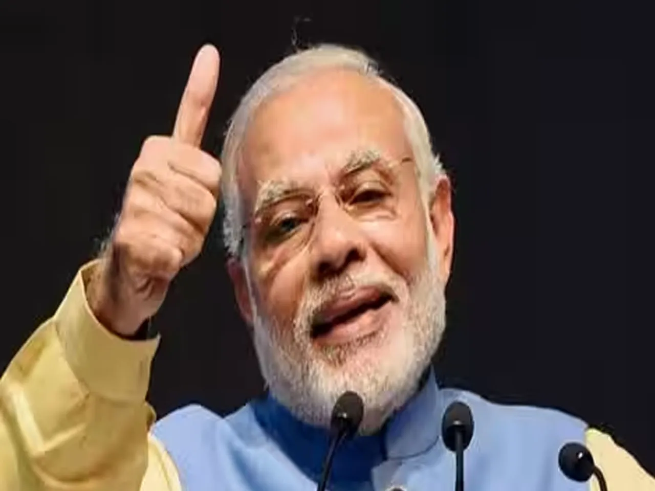 modi happy.jpg