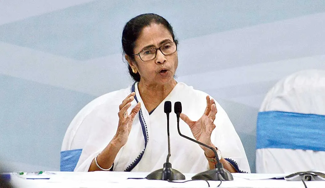 Mamata Banerjee | Coronavirus lokcodwn: Bid to mislead people on rations  alleged Mamata Banerjee - Telegraph India