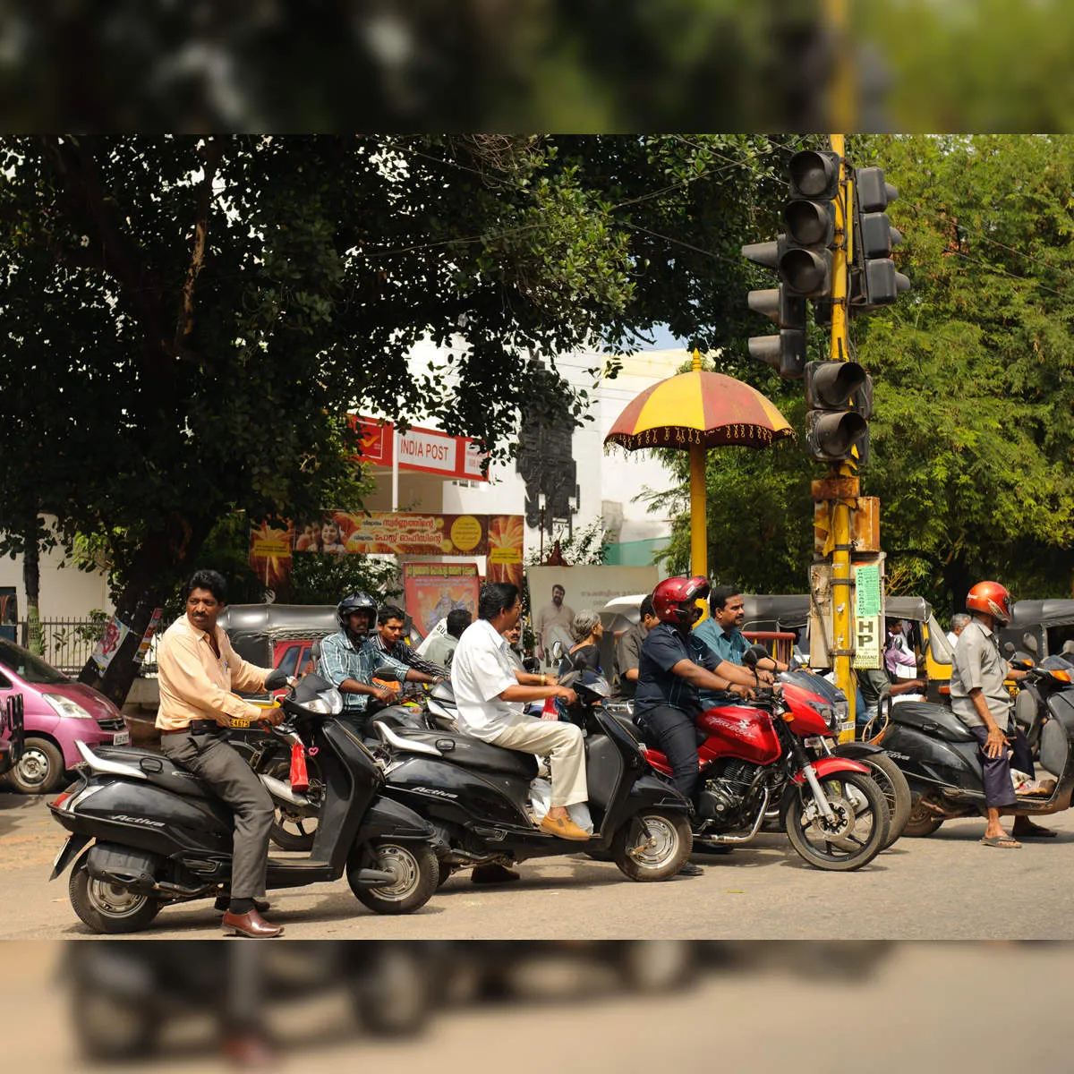 Google maps: Bengalureans don't have to wait at traffic signals for too  long, thanks to Google Maps data - The Economic Times