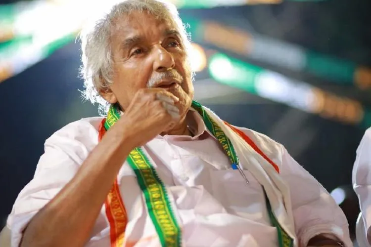 A quintessential man of the masses: Oommen Chandy is no more | The News  Minute