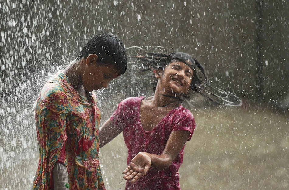 Bengal Rain Forecast-Hailstorm: ঝড়-বৃষ্টি বাড়বে শুক্রবার থেকে, ৯ জেলায়  শিল পড়ারও পূর্বাভাস - West Bengal - Aaj Tak Bangla