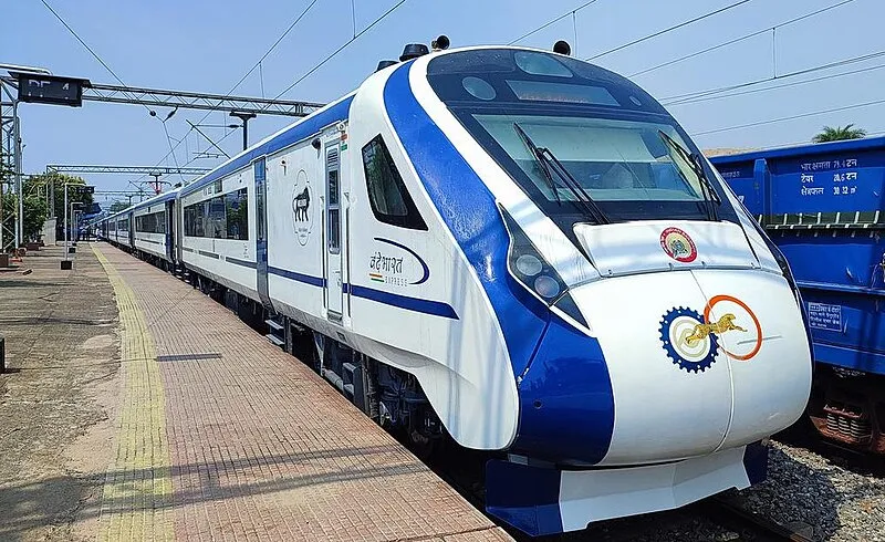 Howrah–Puri Vande Bharat Express - Wikipedia