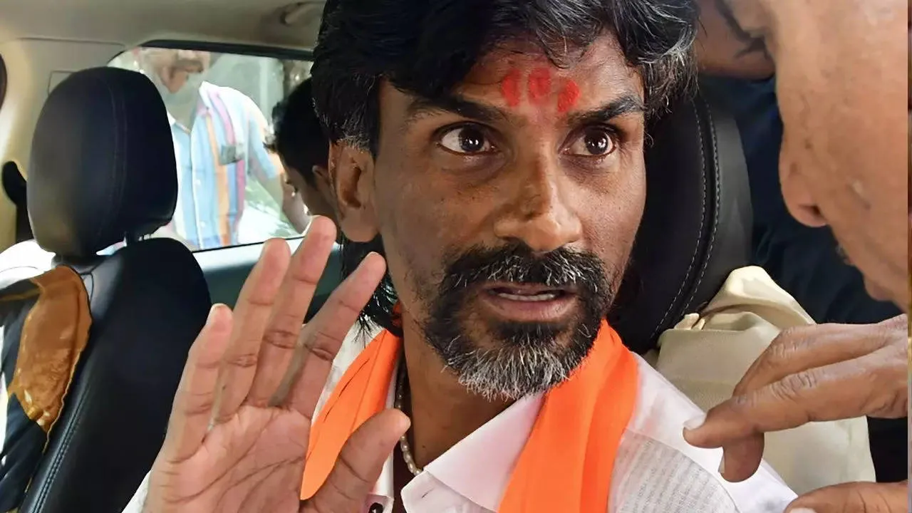 Manoj Jarange Patil, Maharashtra Govt, OBC Reservations, Maratha activist  Manoj Jarange Patil , mumbai maratha quota protest, mumbai news | Mumbai  News, Times Now