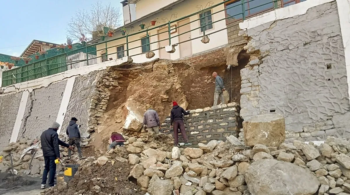 Watch | Cracks, evacuations and demolitions, what's happening in Joshimath?  | India News - The Indian Express