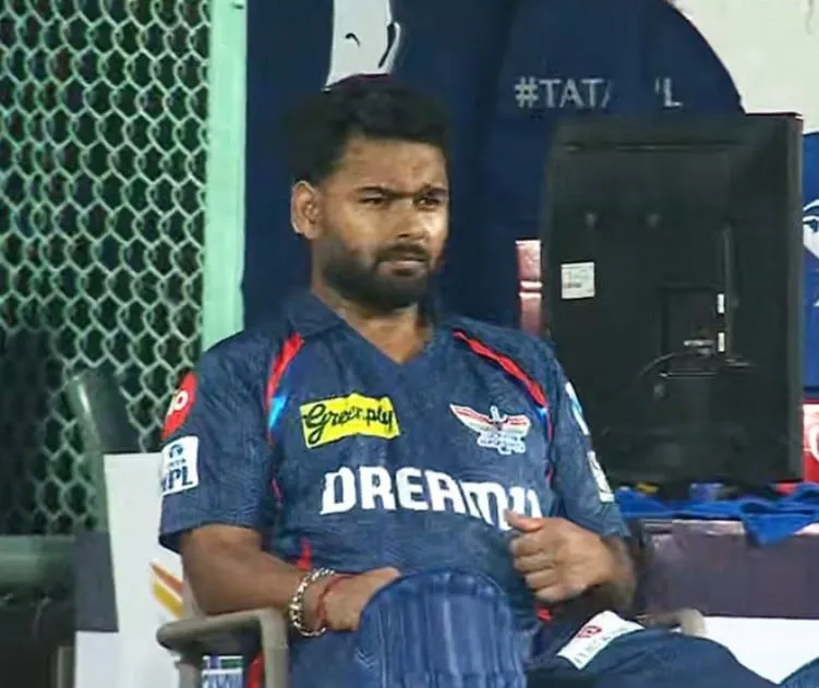 Rishabh Pant Flops On LSG Debut With 6-Ball Duck, 'Rs 27 Crore' Memes  Follow | Cricket News