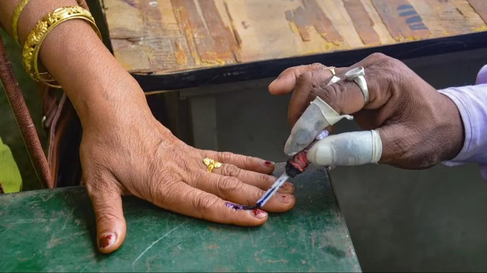 Lok Sabha Election: রাজ্যে ৩ আসনে ভোট, ৩টা পর্যন্ত ভোট পড়ল ৬৬.৩৪ শতাংশ :  2024-04-19 | Aajkaal Bengali News, Bangla News, Breaking News in Bengali