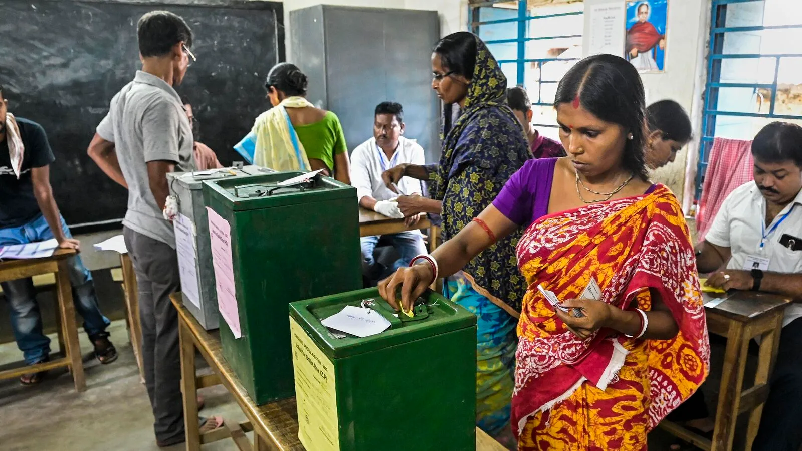 West Bengal Panchayat Election LIVE Updates: Voting halted in Dinhata,  Murshidabad; SEC to conduct re-poll? | Mint