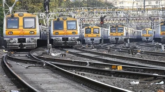 Mumbai local train services on suburban line hit after heavy rain(HT File)