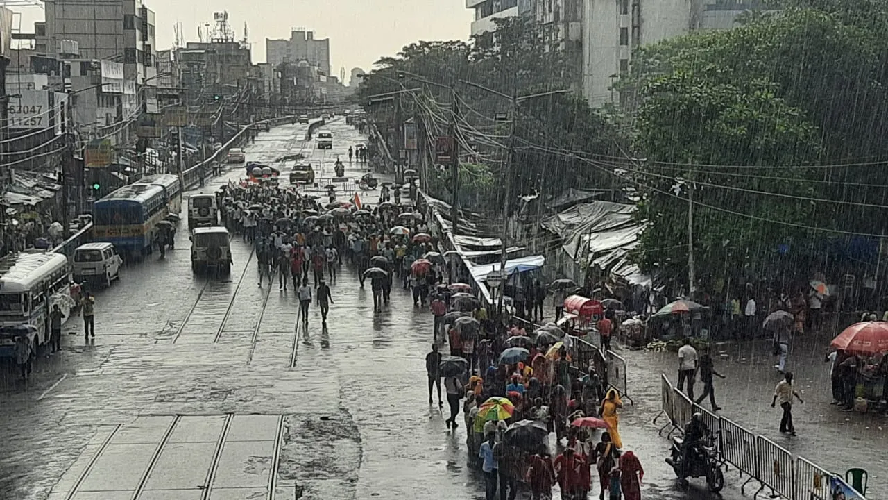 TMC 21st July LIVE UPDATE: মুড়িতেও জিএসটি; আমাদের মুড়ি ফিরিয়ে দাও, নইলে  বিজেপি বিদায় নাও: মমতা বন্দ্যোপাধ্যায় / tmc shahid diwas 2022 dharmatala  rally updates 21 july meeting ...