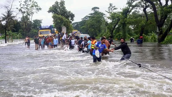 Dhaka accuses India of 'anti-Bangladesh policy' due to floods, New Delhi  warns against 'misplaced narratives' | Today News