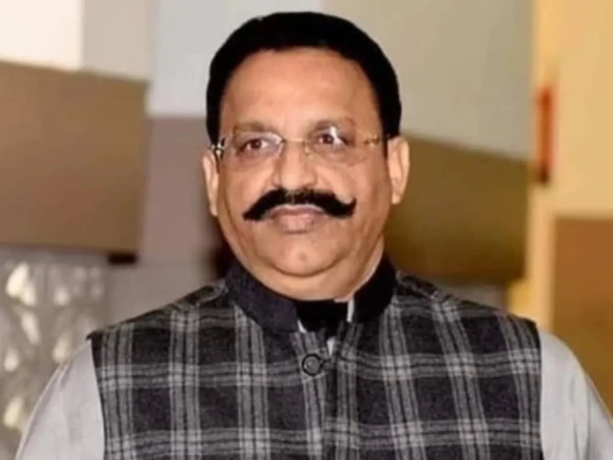 Mukhtar Ansari: मुख्तार अंसारी जिस जेल में हैं बंद, आधी रात को एक-एक कर  पहुंचने लगे अधिकारी, फिर लेकर गए अस्पताल और... – News18 हिंदी
