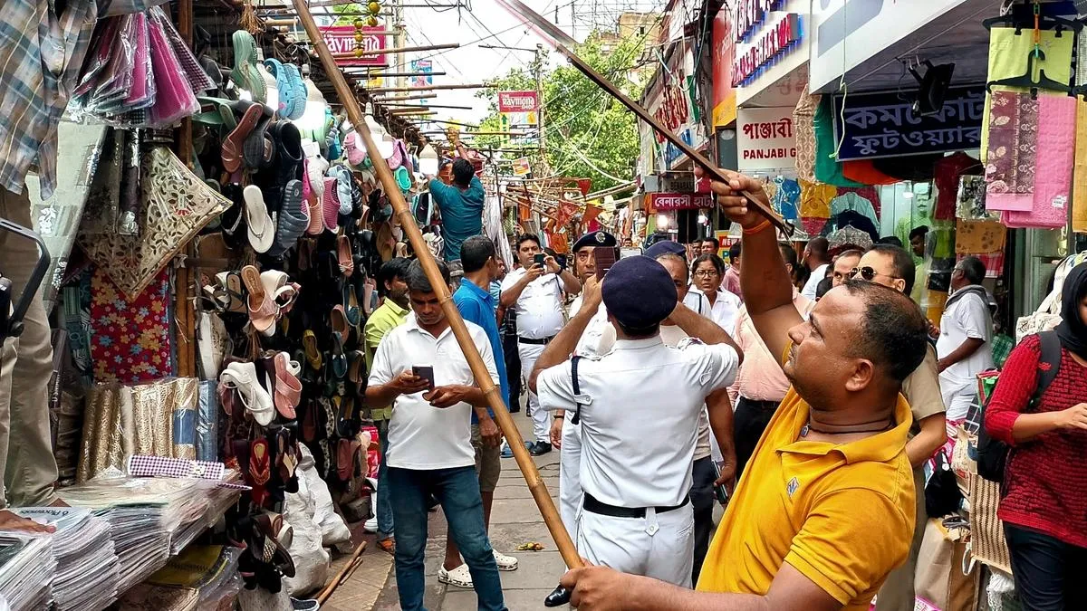 In a U-turn, Mamata says hawker eviction not the goal of her government -  The Hindu