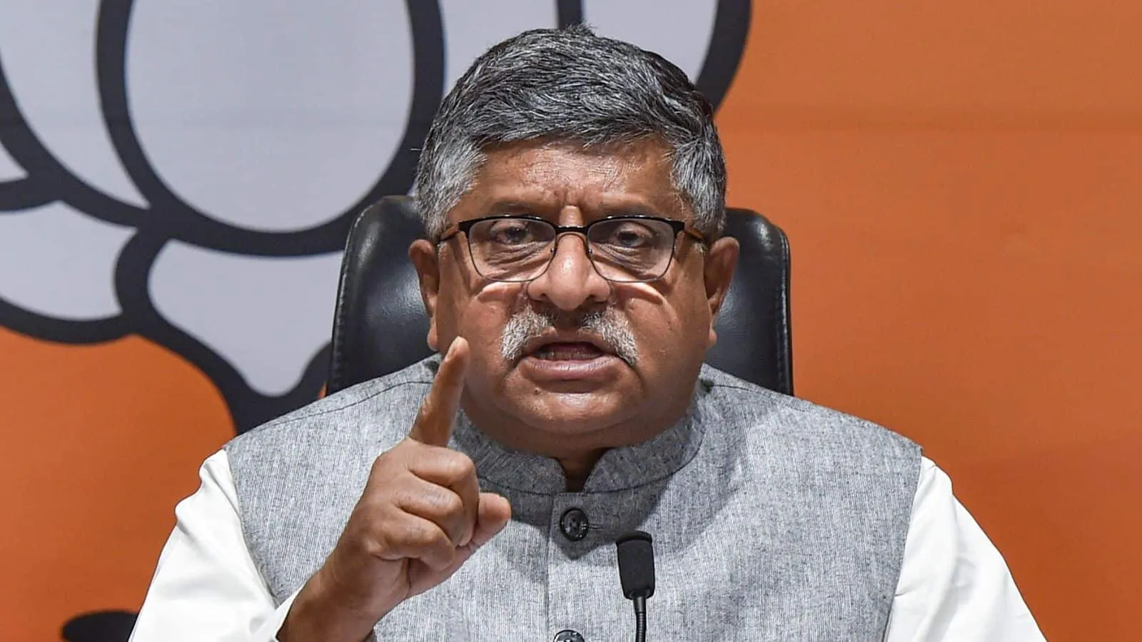 Twitter blocks Ravi Shankar Prasad's handle over violation of copyright  norms; unblocks later | Mint