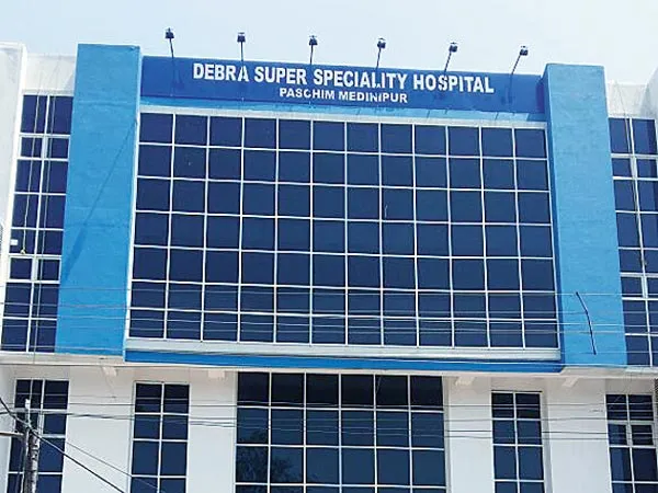 Patients are returning as there is a huge crisis of doctors in Debra Super  Speciality Hospital - Anandabazar