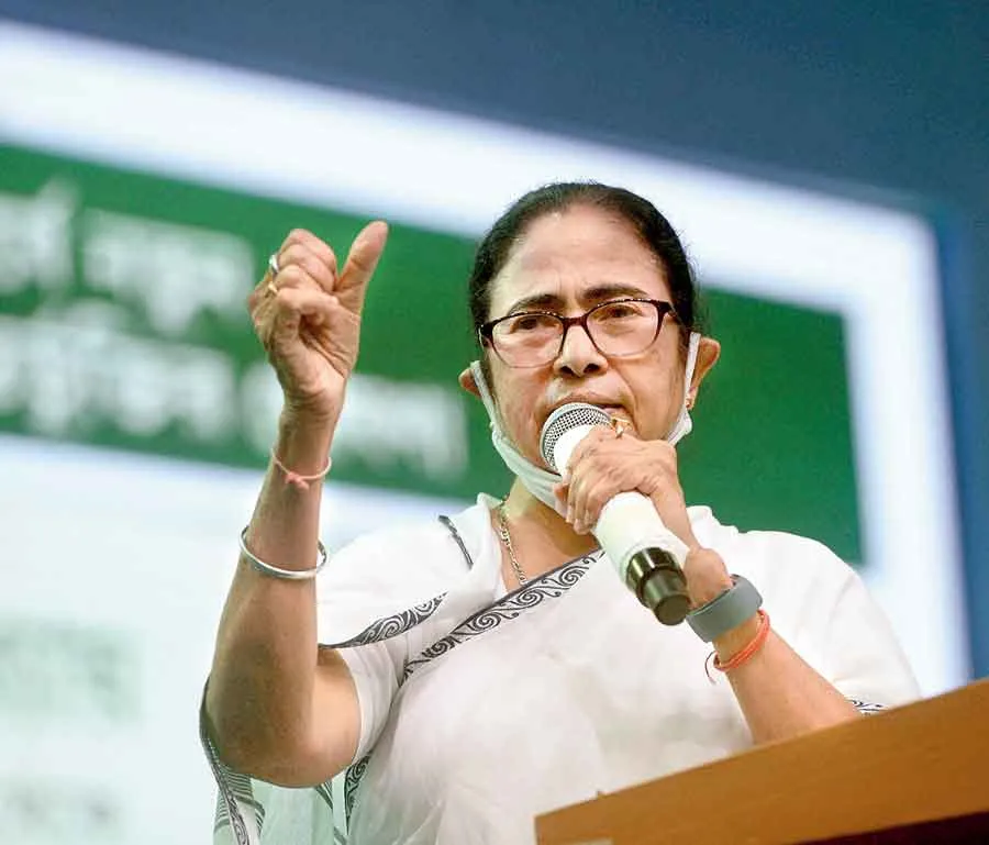 Lakshmir Bhandar scheme | Mamata Banerjee expands income support programme  to cover 5 lakh more women beneficiaries - Telegraph India